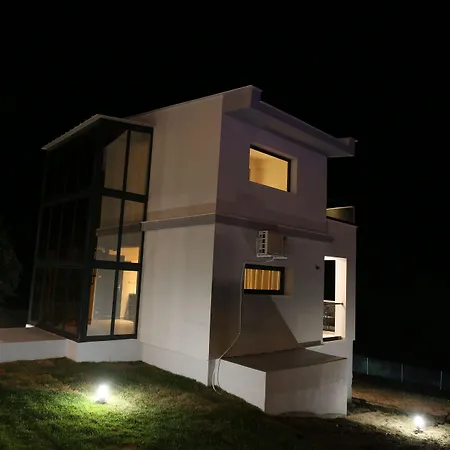 Blue Avenue パリウリ