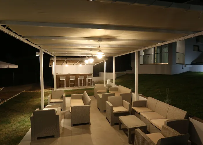 Blue Avenue Aparthotel 4*