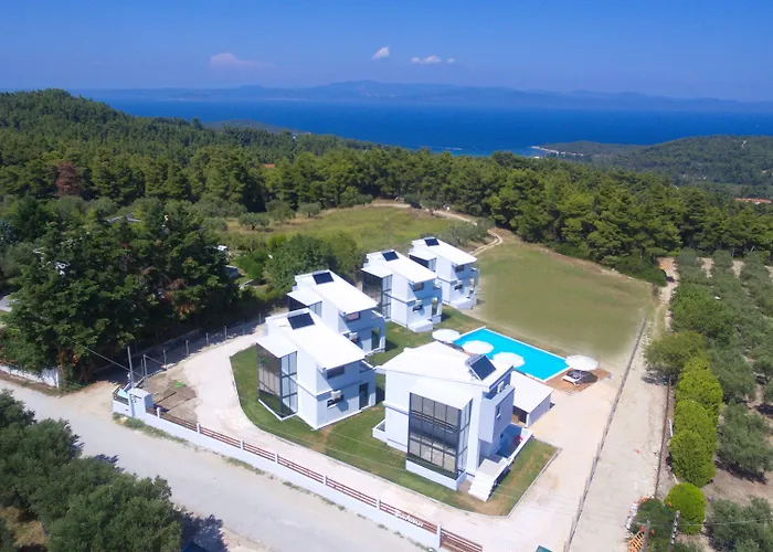 Blue Avenue Aparthotel Paliouri