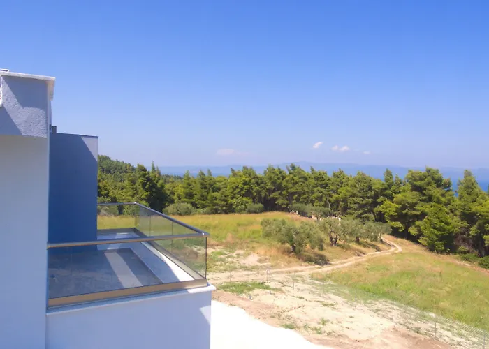 Blue Avenue Aparthotel 4*