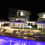 Blue Avenue 4* Paliouri