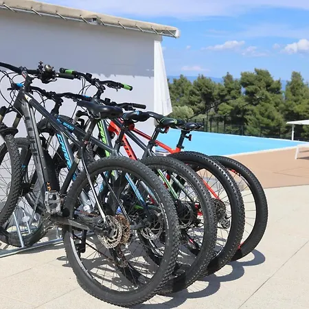 Aparthotel Blue Avenue 4*