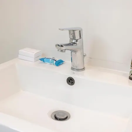 Blue Avenue Aparthotel 3*