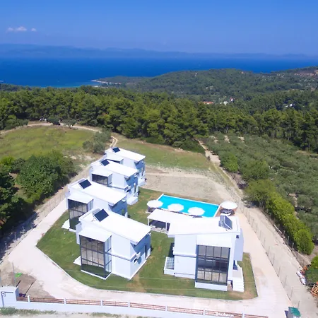 Blue Avenue 4*