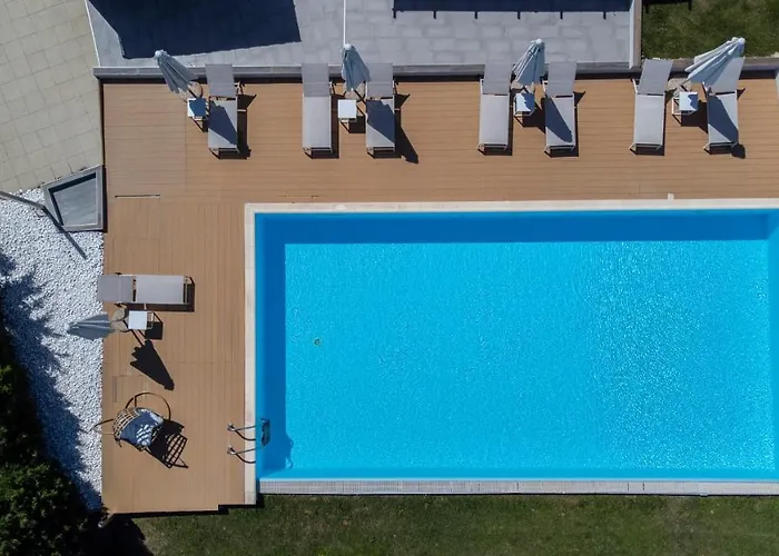 Blue Avenue Paliouri