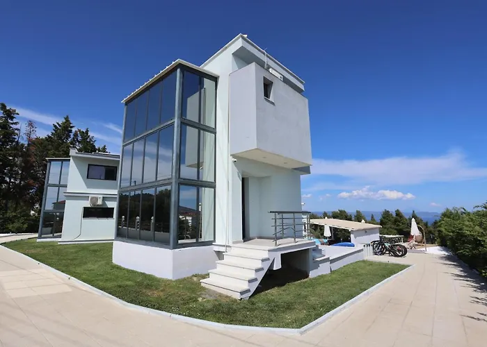 Apart-hotel Blue Avenue 4*