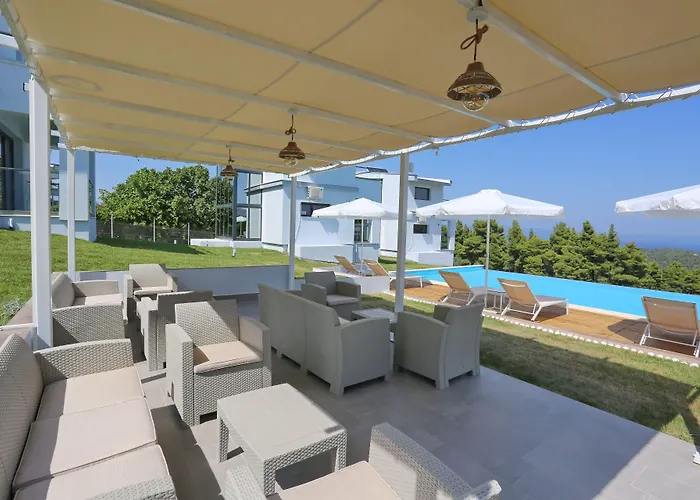 Blue Avenue 4*