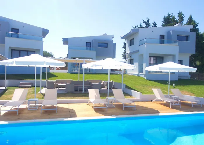 Blue Avenue 4*