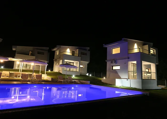 Blue Avenue 4*