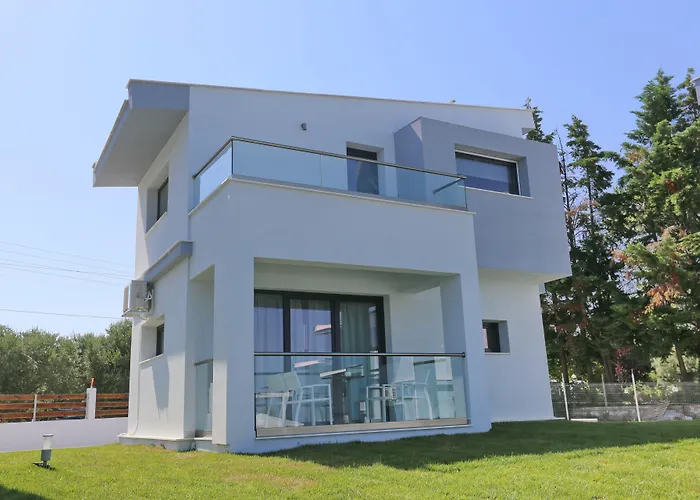 Blue Avenue 4*