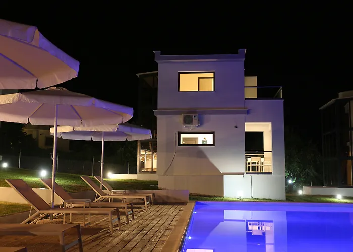 Blue Avenue 4*