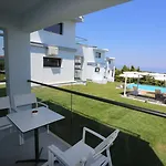 Blue Avenue Aparthotel Paliouri