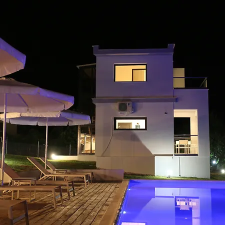 Blue Avenue 4*