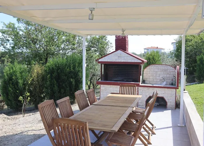 Blue Avenue Apart-hotel