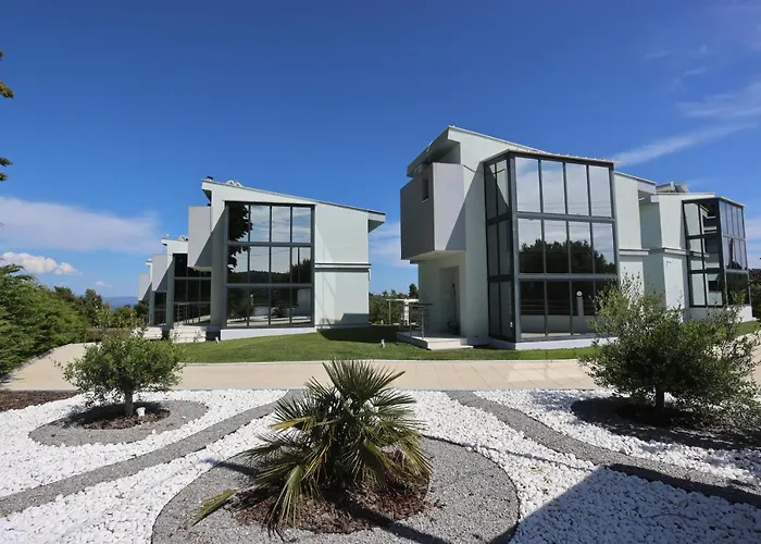 Blue Avenue Apart-hotel 4*